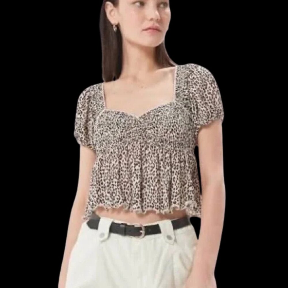 🐆Urban Outfitters Angelo Smocked Bodice Top🐆